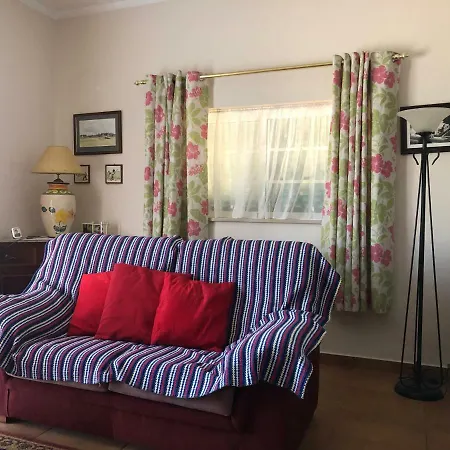 Rustic Villa, Casas Da Alcaria * Aroeira (Algarve)
